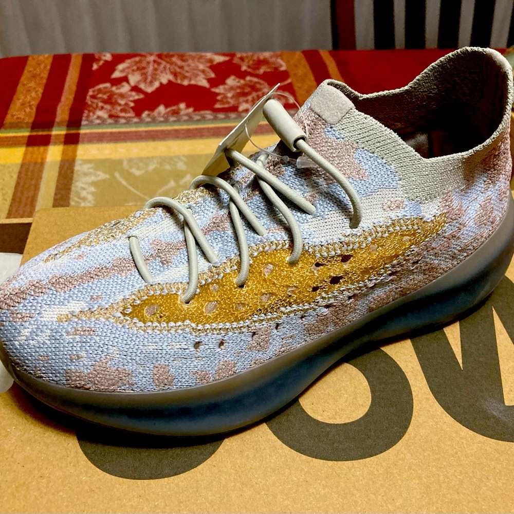 The Yeezy Boost 380 Kids ‘Pepper' Unisex.                   US 2.5